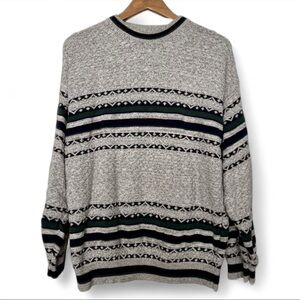 Van Heusen Gray and Green Crewneck Sweater